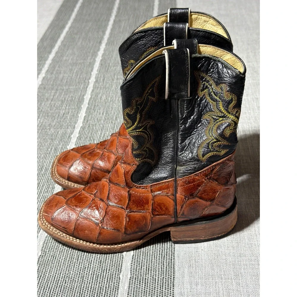 Kids Western Cowboy Boots Brown Faux Alligator Square Toe Black Shaft Stitched‎